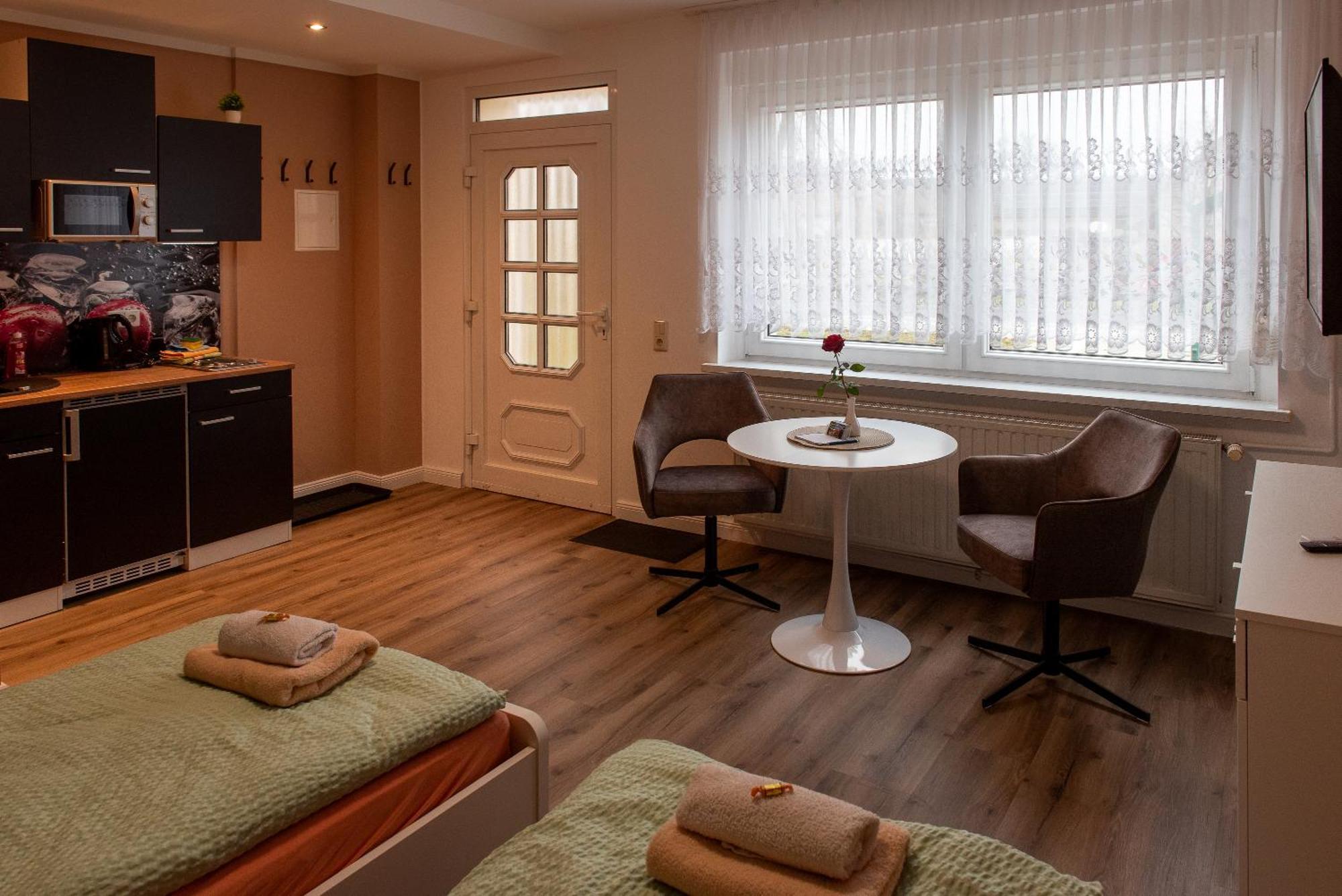 Top-Moderne Ferienwohnung Und Apartments Auf Frueherem Wunderschoenen Bauernhof Im Elbe-Elster-Kreis In Brandenburg Bei Herzberg-Elster, Schoenewalde, Holzdorf Buitenkant foto